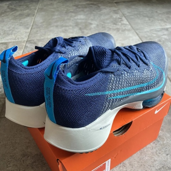 Nike Air Zoom Tempo Next% Flyknit Men’s 10 College Navy Blue CI9923-401 NEW - Picture 2 of 5
